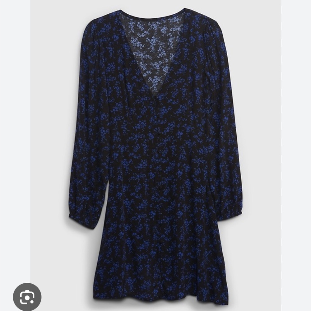 Gap LENZING™ ECOVERO™ Mini Swing
Dress